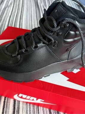 Nike City Classic boots